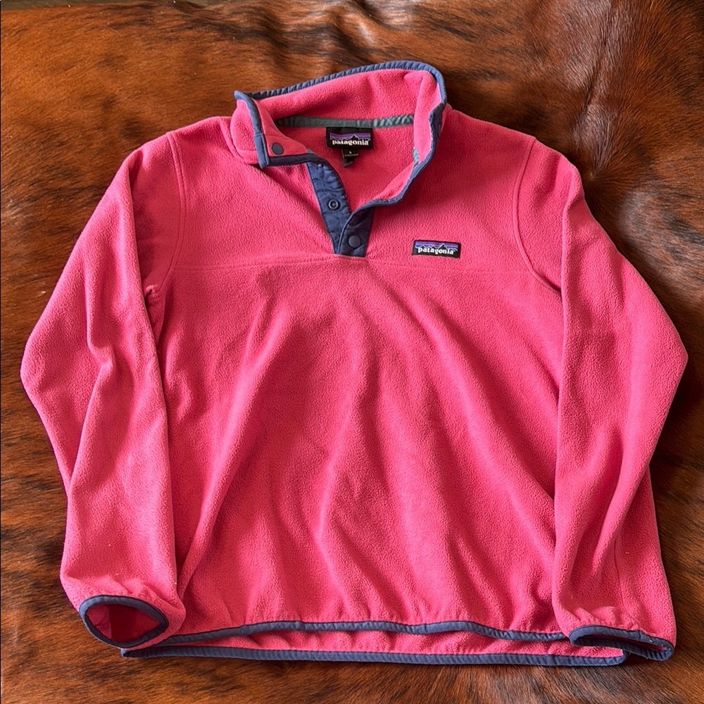 Patagonia Women's Pink Fleece Sweater
